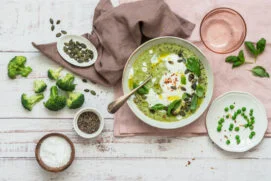 Zuppa di broccoli e piselli